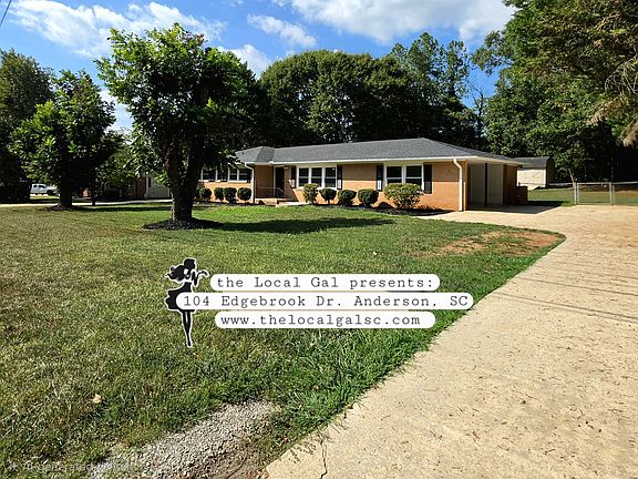 2nd image of 104 Edgebrook Dr
