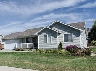 172 S 100 W, Hyde Park, UT 84318
