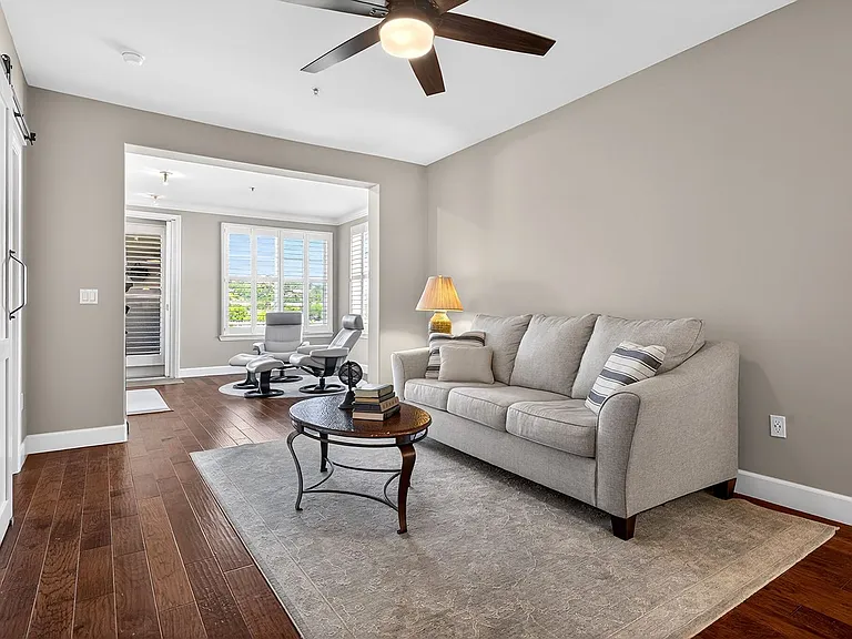 1800 Alma Ave #402 — Photo 6