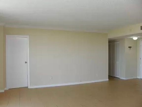 3rd image of 13499 Biscayne Blvd #408
