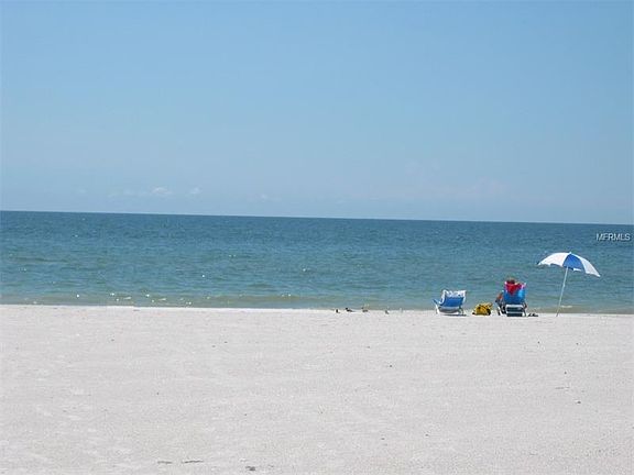 3rd image of 19829 Gulf Blvd Unit 101