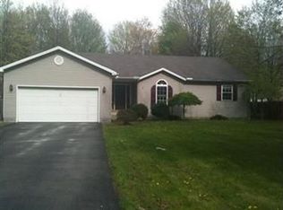 445 McDonald Ave, Mc Donald, OH 44437