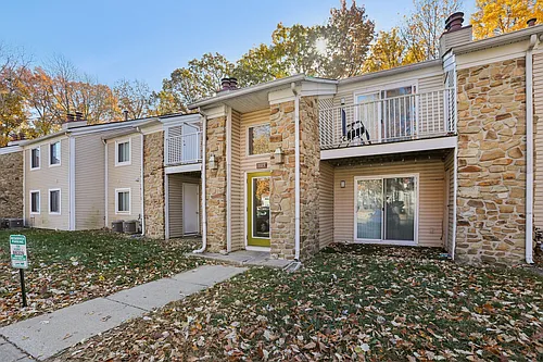 Twyckenham Apartments Photo 1