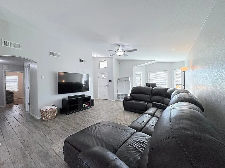 629 David Ortiz St — Photo 5