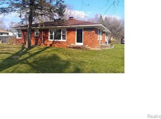 6364 Sunnydale Rd, Clarkston, MI 48346