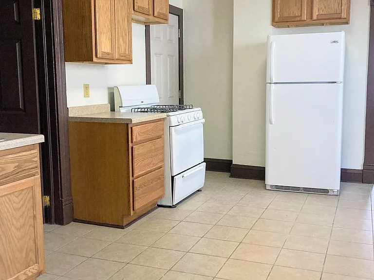774 Case Ave #1 — Photo 3