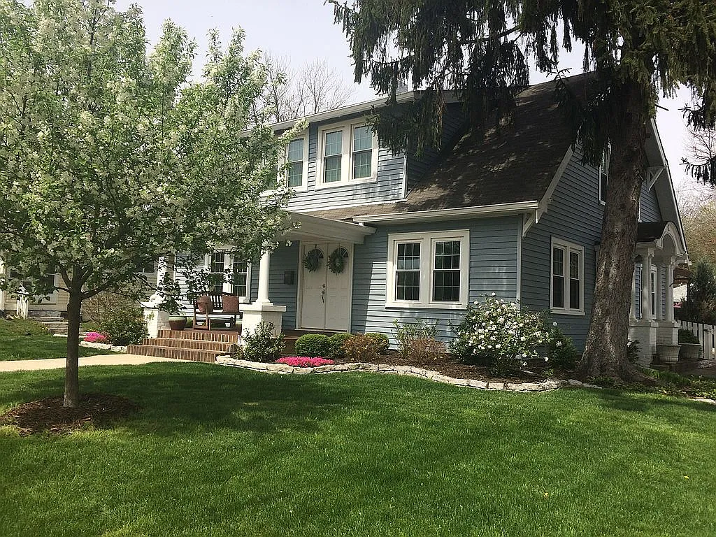 402 Berkley Rd photo 1