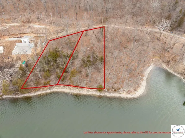 Chipmunk Dr, Edwards, MO 65326