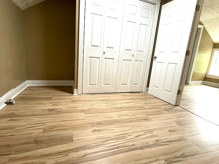 221 Middle St — Photo 30