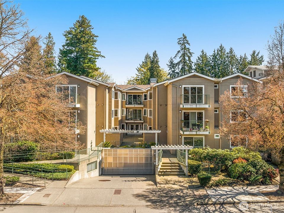 1st image of 12034 15th Avenue NE #309