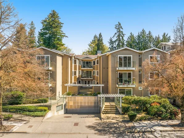 12034 15th Avenue NE #309, Seattle, WA 98125