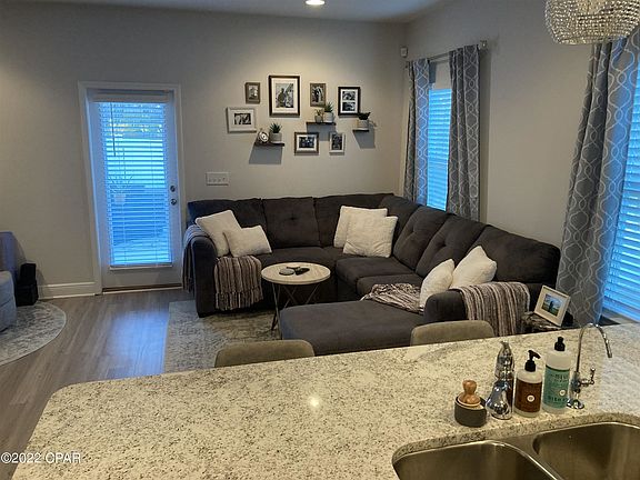 3rd image of 7661 Shadow Lake Dr