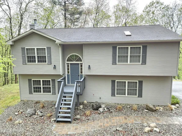 170 Apple Dr, Milford, PA 18337