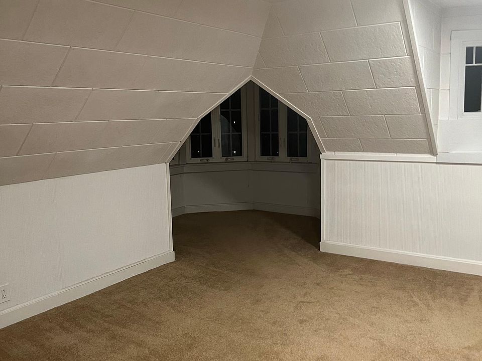 Living room with small nook!
