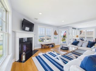 35 Shore Dr, Mattapoisett, MA 02739