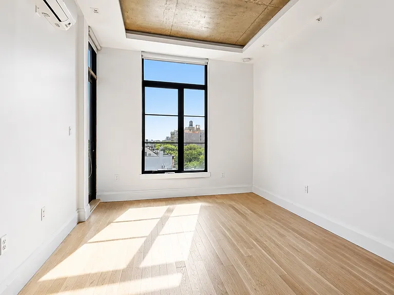 329 Gates Ave #308 — Photo 4