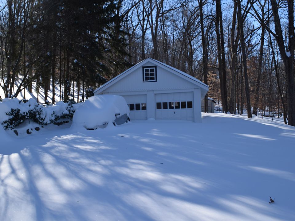 2nd image of 30 Roxiticus Rd