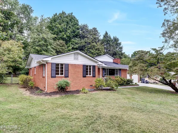 311 Newcastle Rd, Knoxville, TN 37909