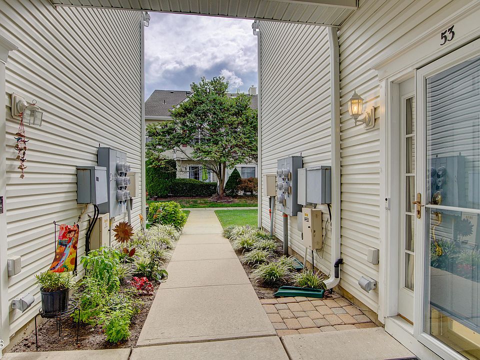 1st image of 53 Winged Foot Court