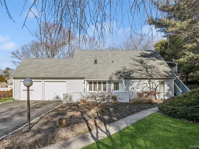 5 Haiti Lane, Coram, NY, 11727