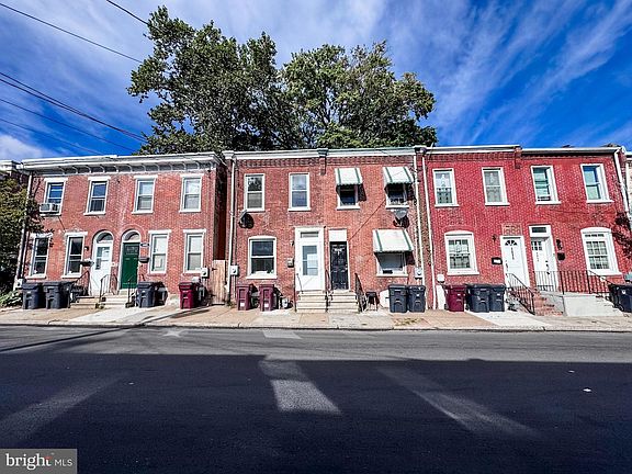 2nd image of 1007 N Spruce St