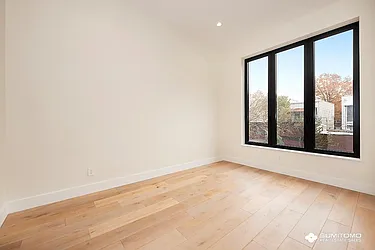 Rented by Sumitomo Real Estate Sales