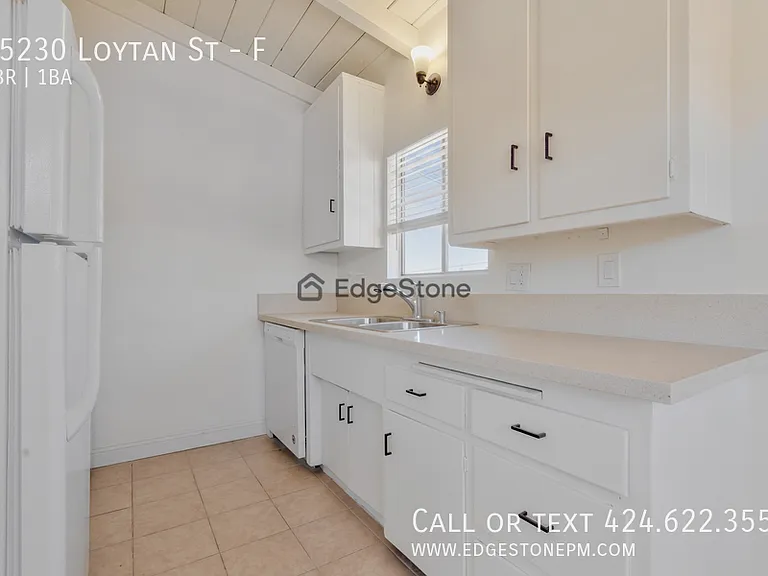 25230 Loytan St #F — Photo 9