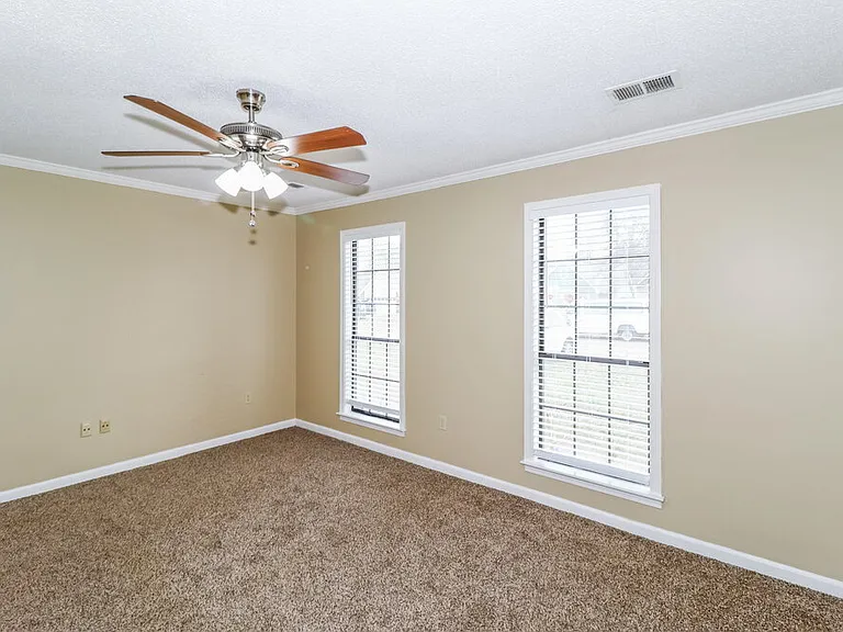 2691 Country Lawn Cv — Photo 11