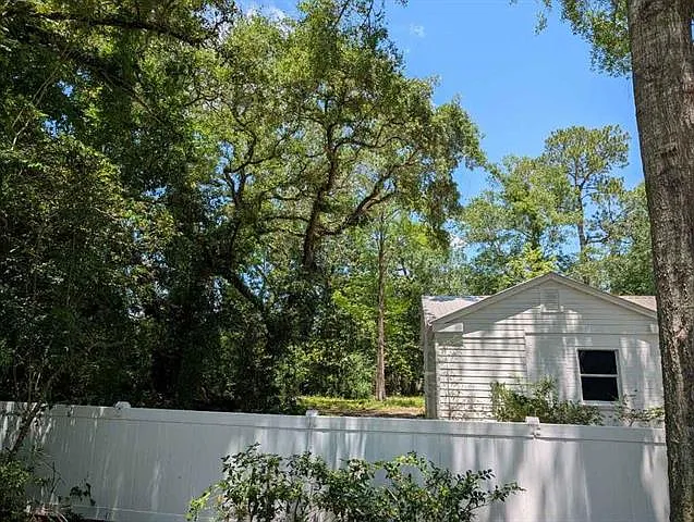 35283 Fleetwood Dr — Photo 37