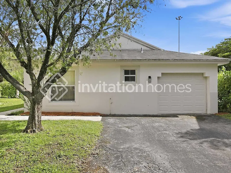20710 NW 1st St
