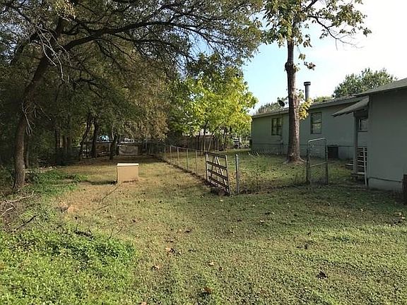 5th image of 1013 High Meadow Dr
