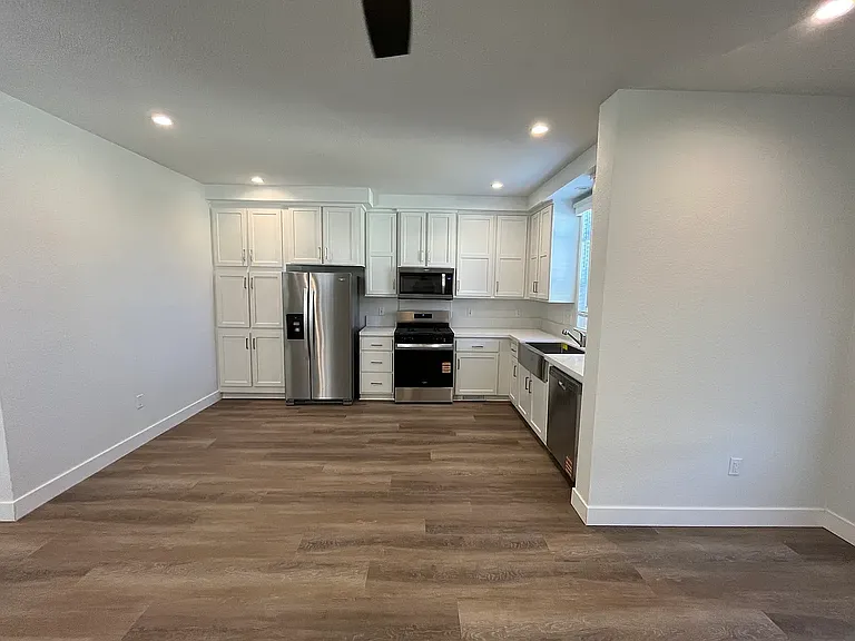 Rancho Estates Mobile Home Park — Photo 13