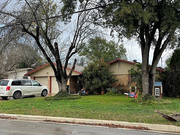 3rd image of 614 E Langley Blvd