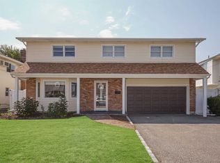 126 Bellmore Rd, East Meadow, NY 11554