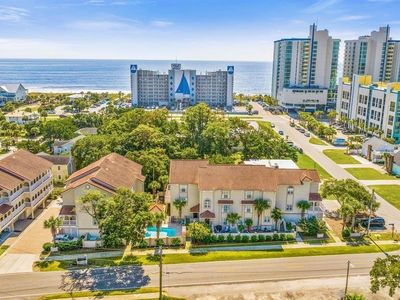 212 4th Ave. N #102, North Myrtle Beach, SC, 29582