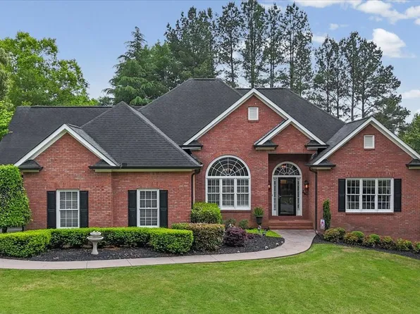 36 Wellington Dr, Cartersville, GA 30120