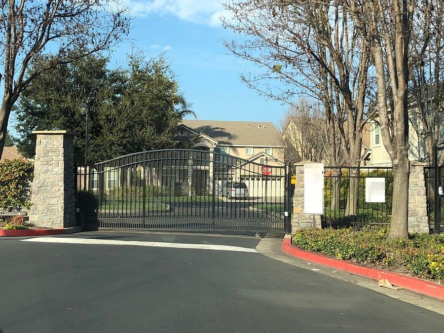 2nd image of 10452 Rudder Way