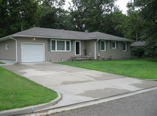 1809 Rinehart Dr, Chillicothe, MO 64601