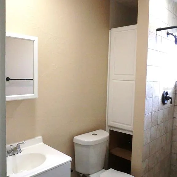 202 Bedford Trl #112 — Photo 10