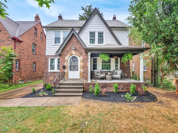 3561 Raymont Blvd, University Heights, OH 44118