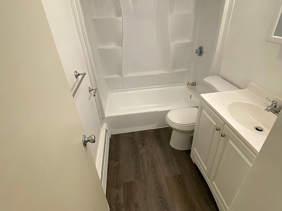 2nd image of 11 Allen Ave APT 1