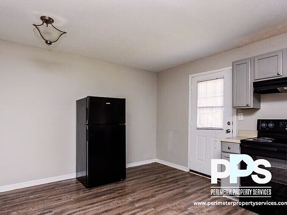 5th image of 1126 Maple St Unit 15
