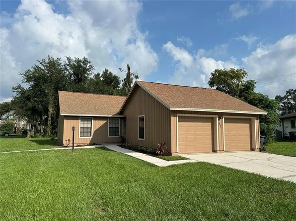 3895 Garnet Ct, Mulberry, FL 33860