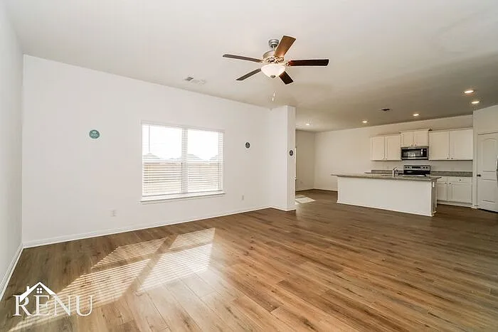 156 Scarborough Bnd — Photo 9