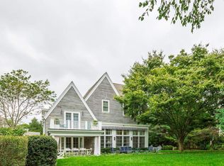 (Undisclosed Address), Southampton, NY 11968