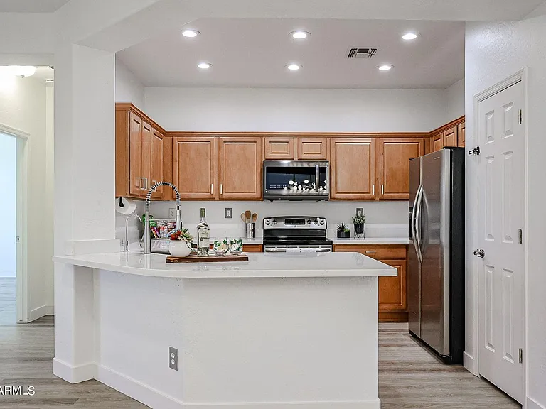 39768 N High Noon Way — Photo 4