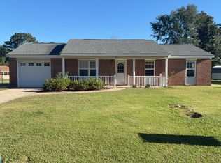 304 Royal Dr, Jacksonville, NC 28546