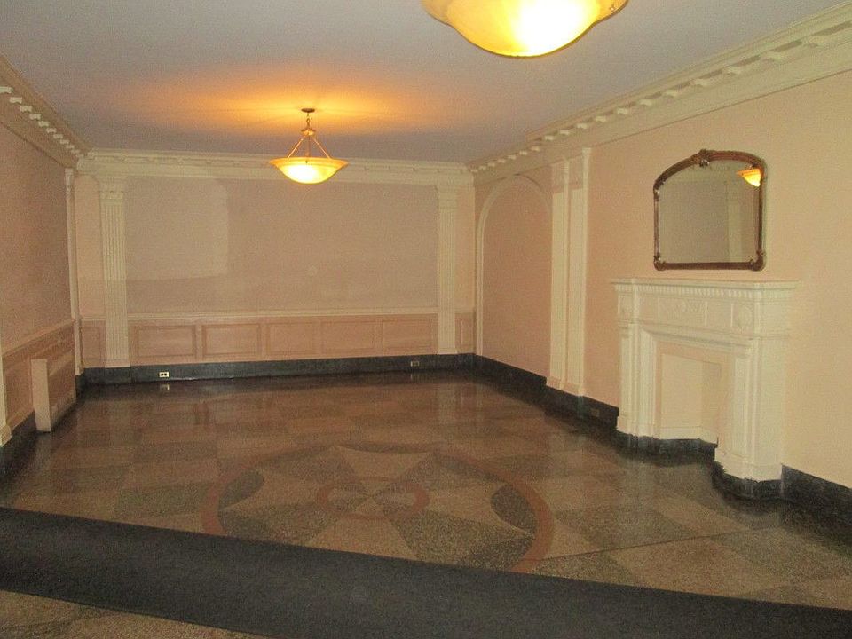 1st image of 4115 45th St APT 6N
