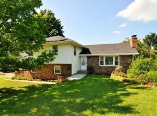 5044 SE 49th St, Berryton, KS 66409