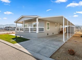 300 Luman Rd Unit 200, Phoenix, OR 97535